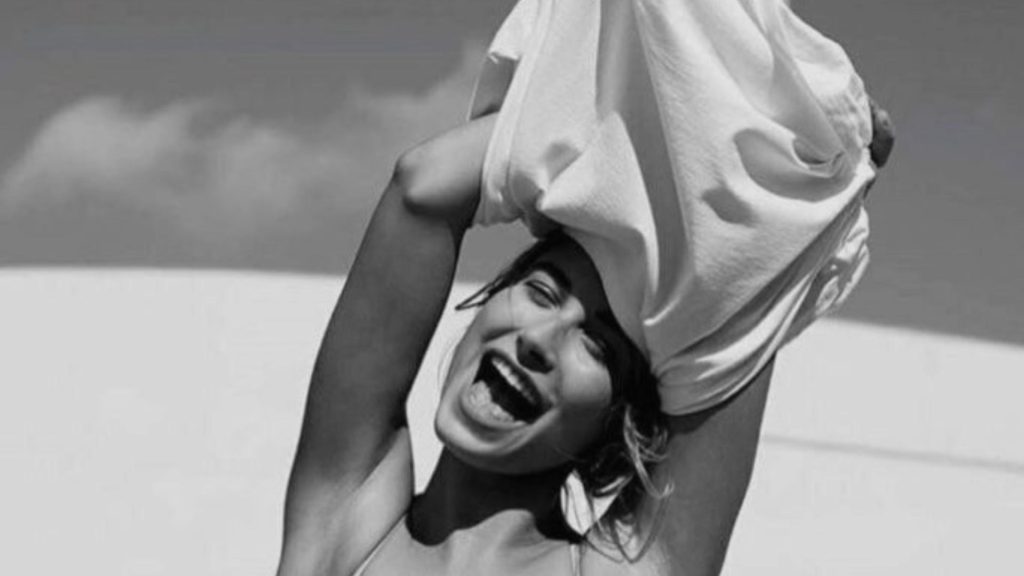 septiembre es un mes para reparar y recuperar la piel y el daño solar, pero podemos mantener nuestro bronceado por más tiempo con la cosmetica adecuada.